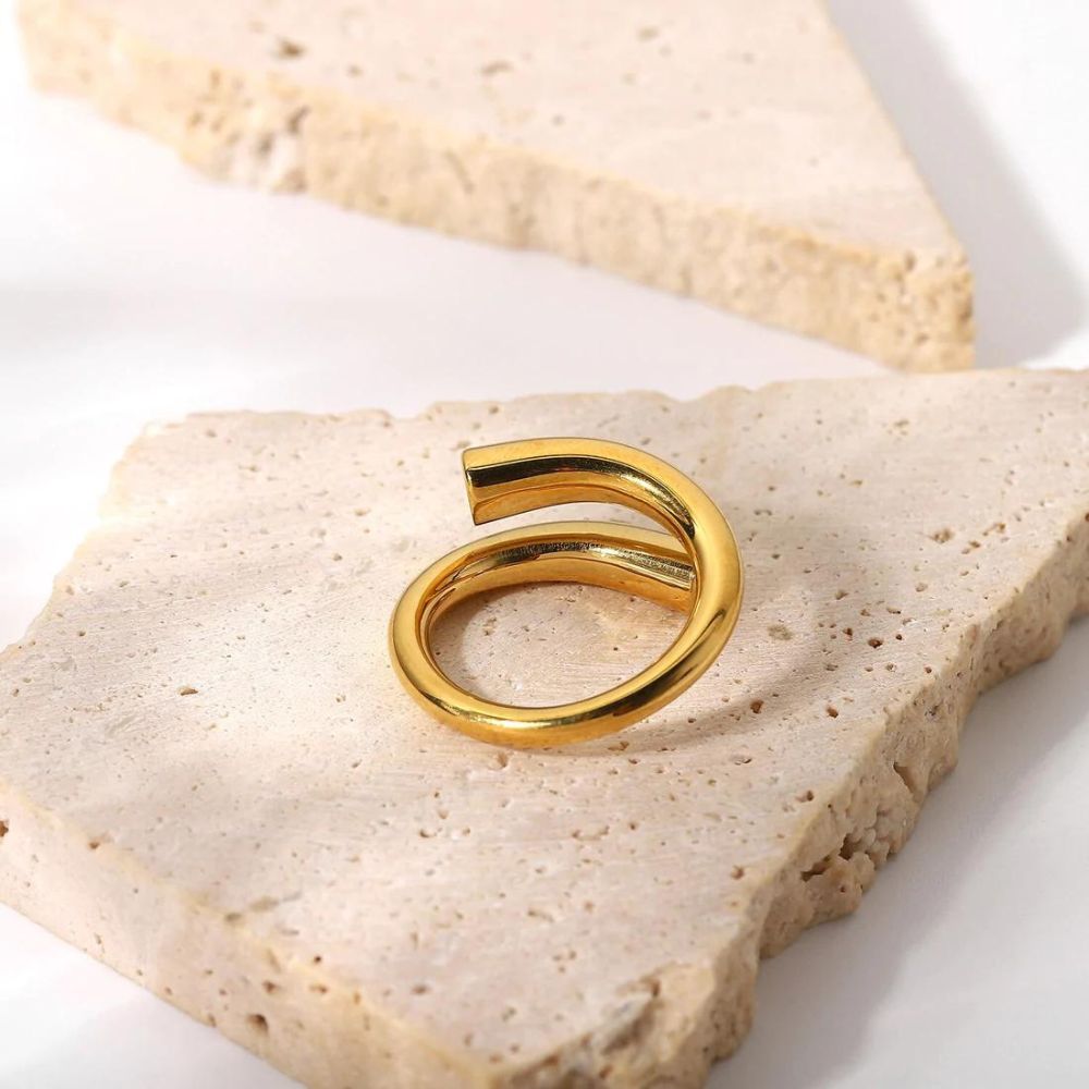 Coppenhagen Spiral Ring - Bare Essentials