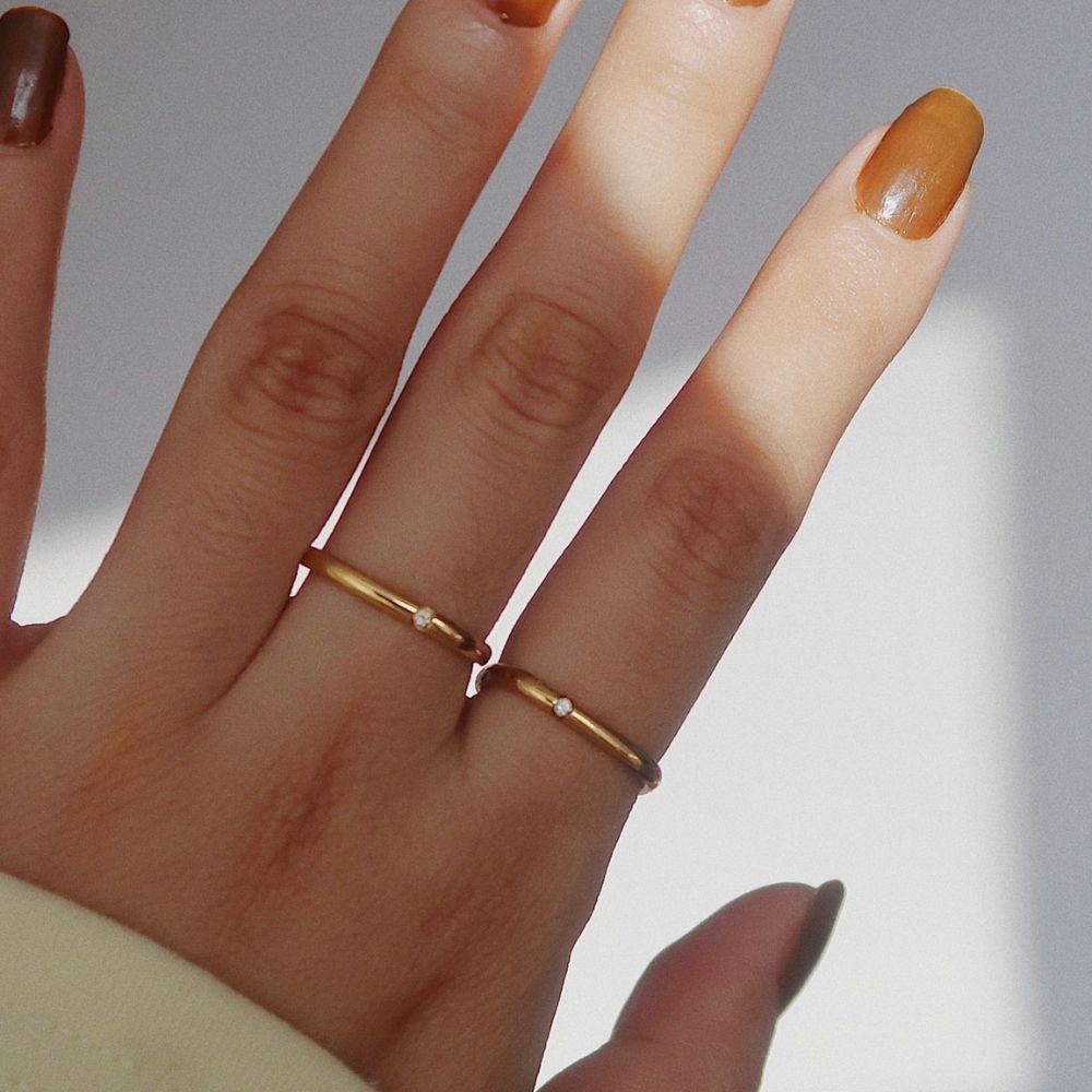 Barcelona Square Ring - Bare Essentials
