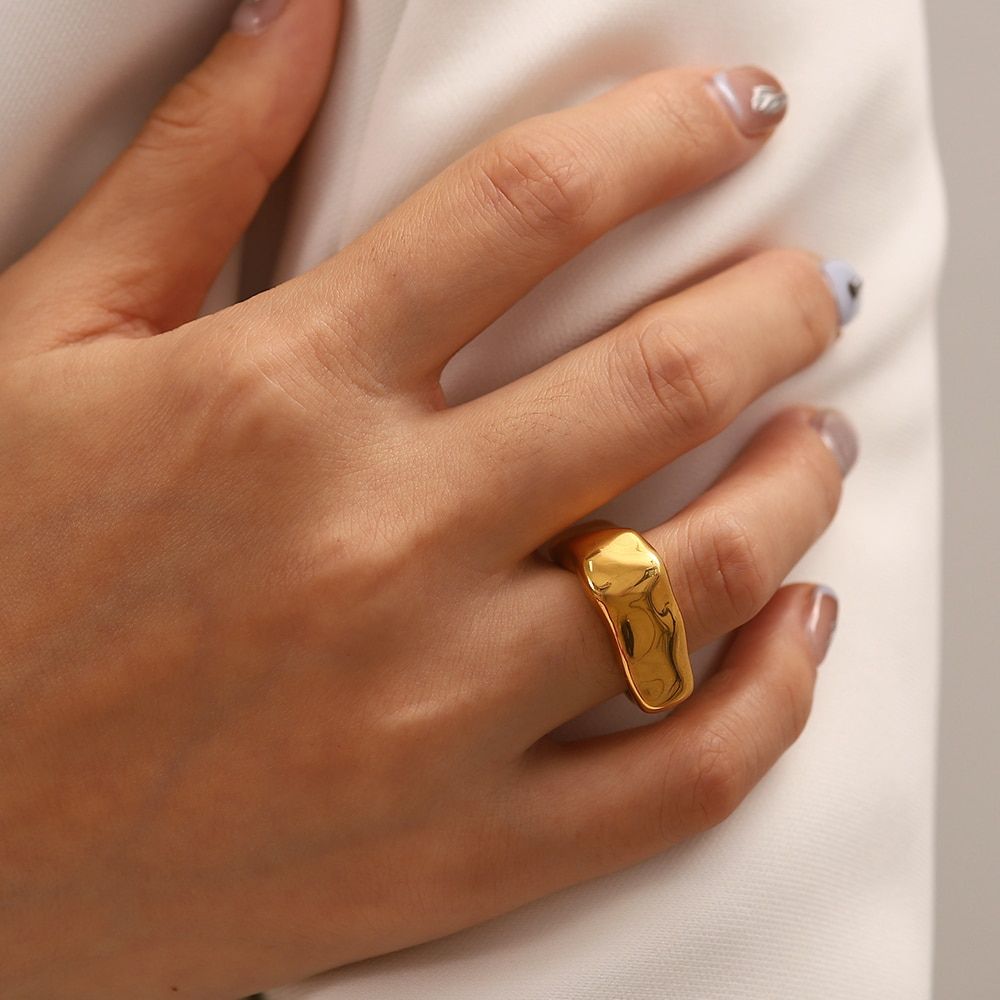 Budapest Statement Ring - Bare Essentials